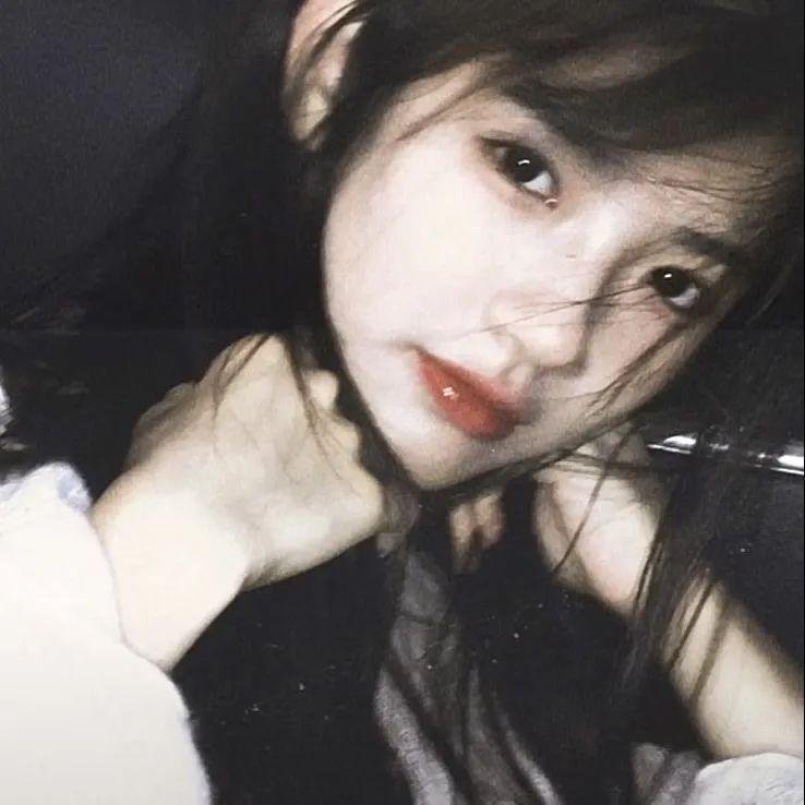 偏爱靠近你 海报